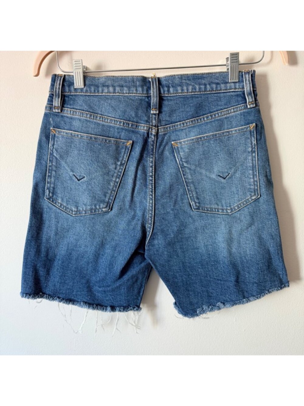 Hudson Hana High-Rise Distressed Denim Shorts Size 28 Blue Frayed Hem Casual - Picture 3 of 5